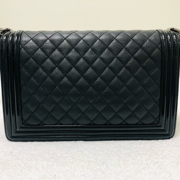 100% Authetic Boy Chanel Handbag Medium - Color : : Navy - Picture 4 of 16